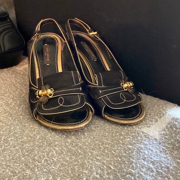 Authentic Louis Vuitton, bee high heels - Picture 2 of 10